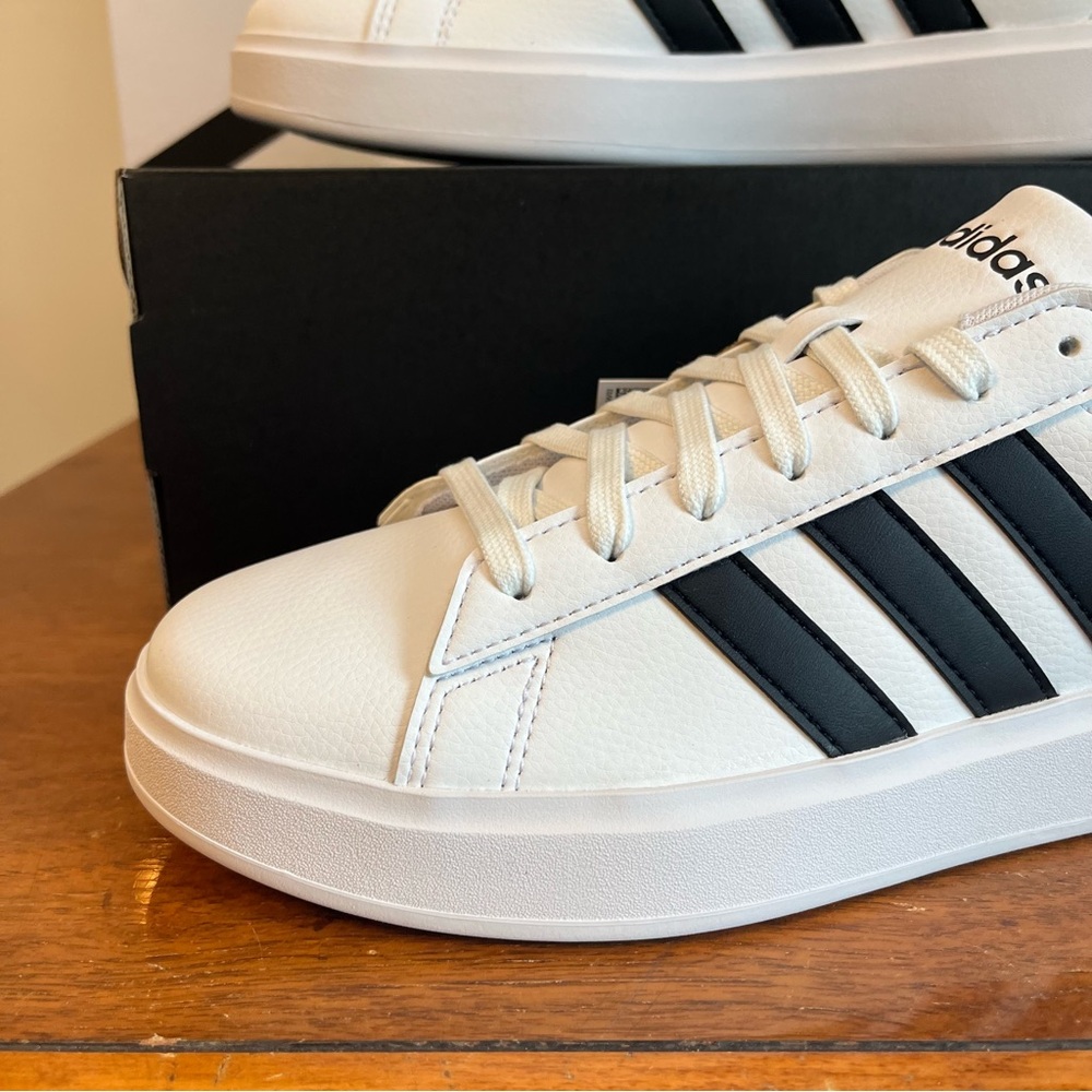 ADIDAS Women's Grand Court 2.0 Shoes - Picture 2 of 9